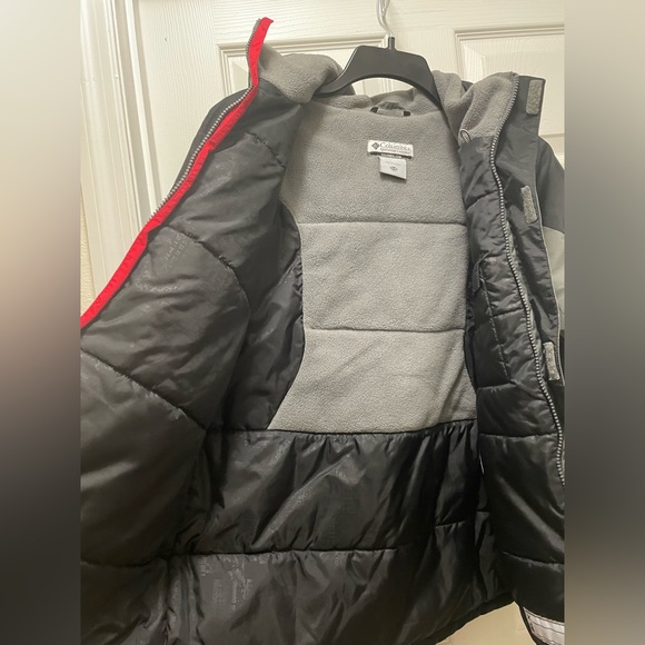 Columbia Youth Black and Red Sportswear Winter Jacket Size 14/16 Kids - Picture 5 of 7